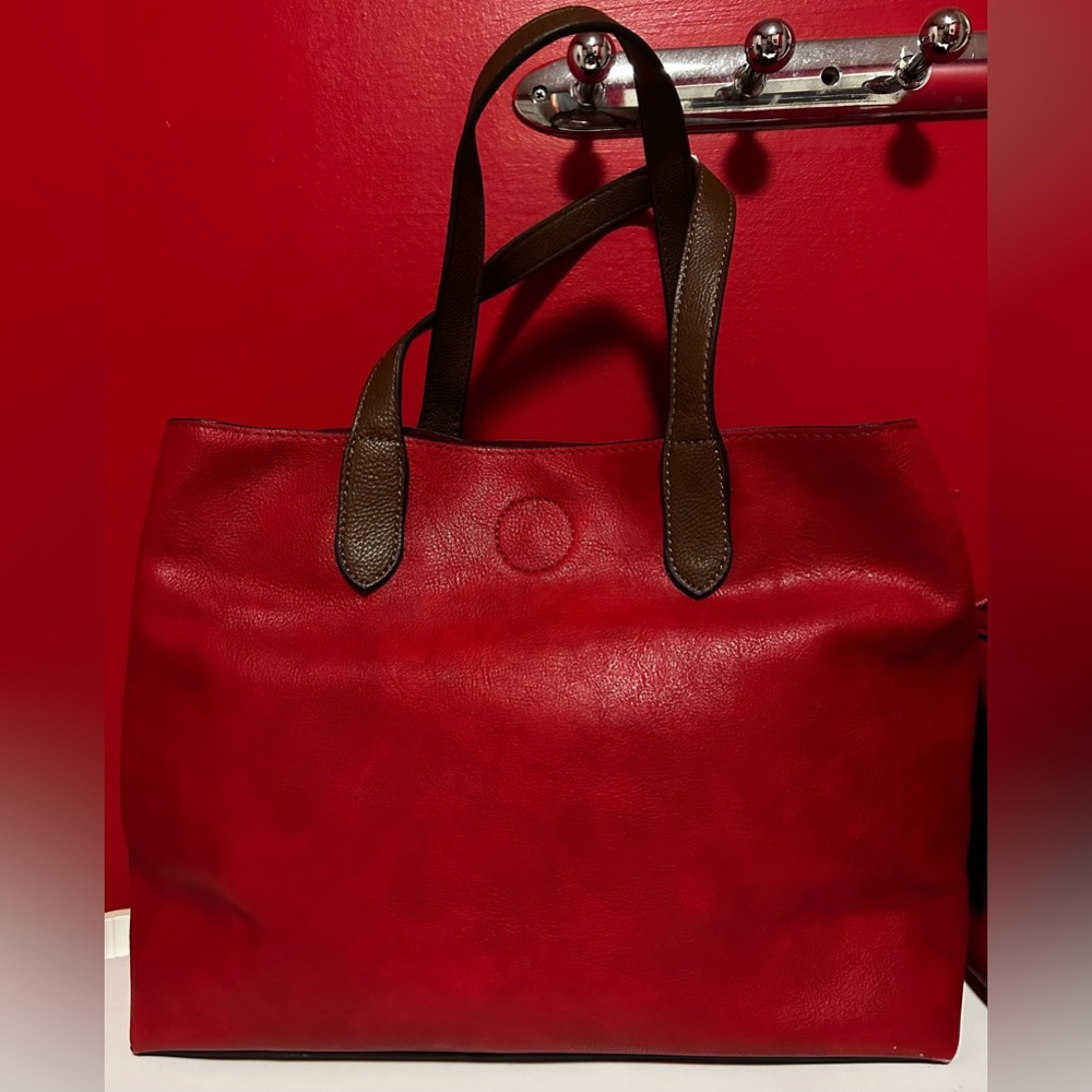 Joy Susan Tote with Matching Bag with Straps